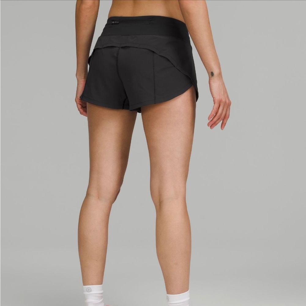 Lululemon Black Speed Up Low Rise Shorts 2.5